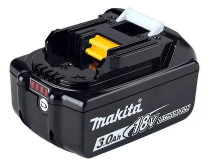 Una batería Makita BL1830B 3.0 Ah incluida