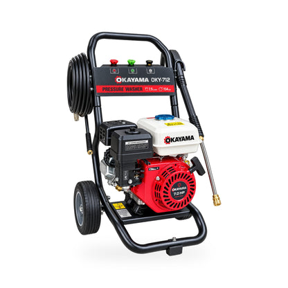 Hidrolavadora Okayama LT712 motor a gasolina y chasis con llantas